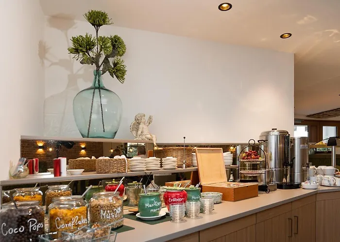 Weingut Ferdl Denk 3* 魏森基兴